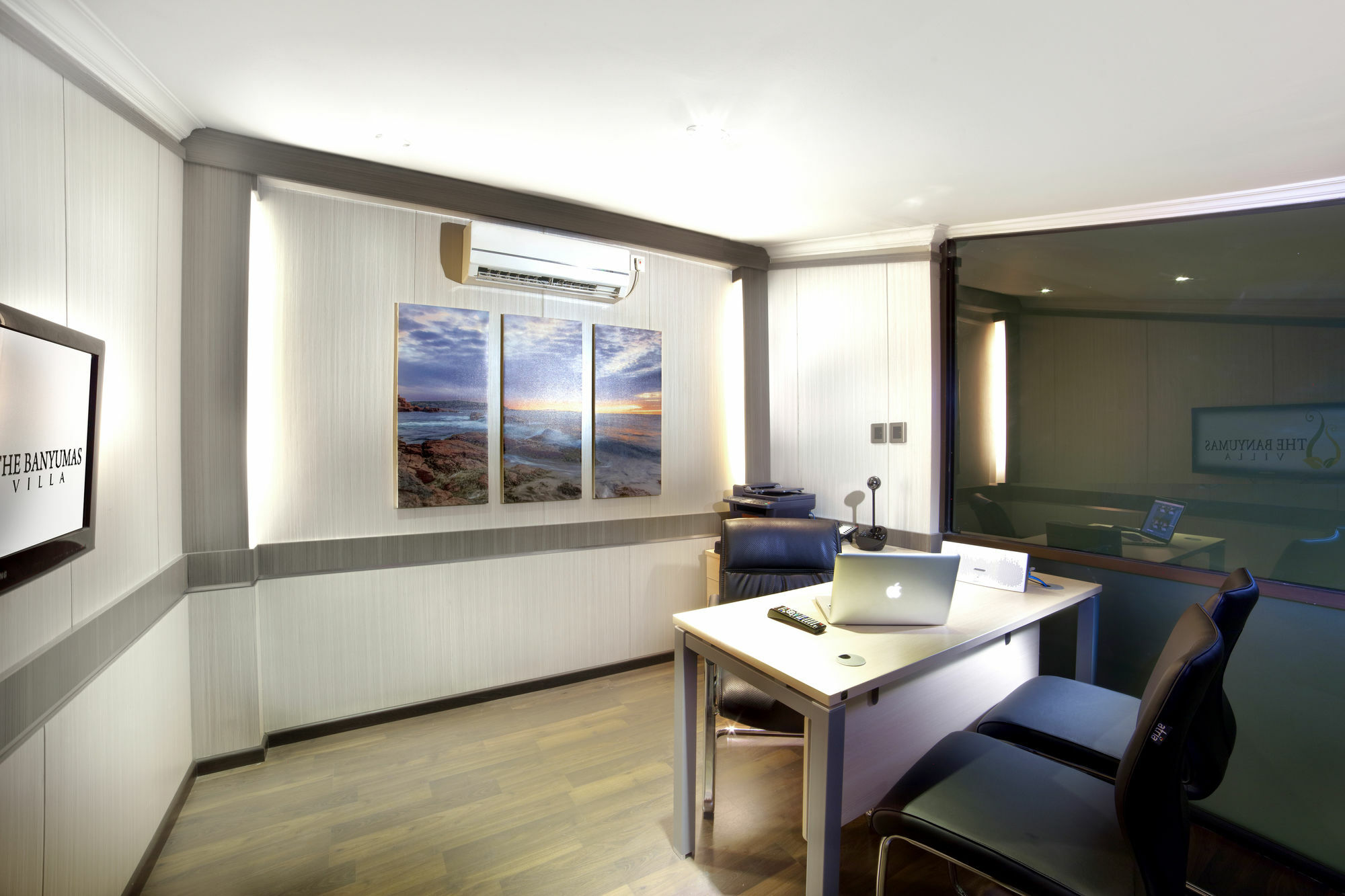 The Banyumas Hotel 4*